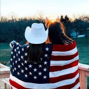 Meet your Posher, Sydney